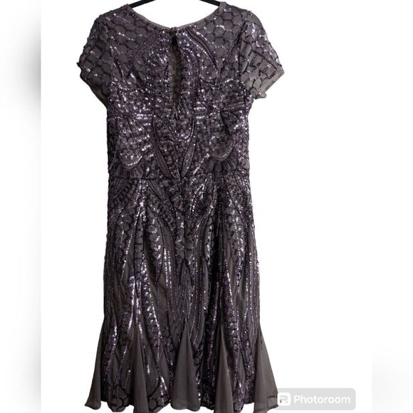 R&M Richards gorgeous plum color sequin dress size 10 - Picture 6 of 14